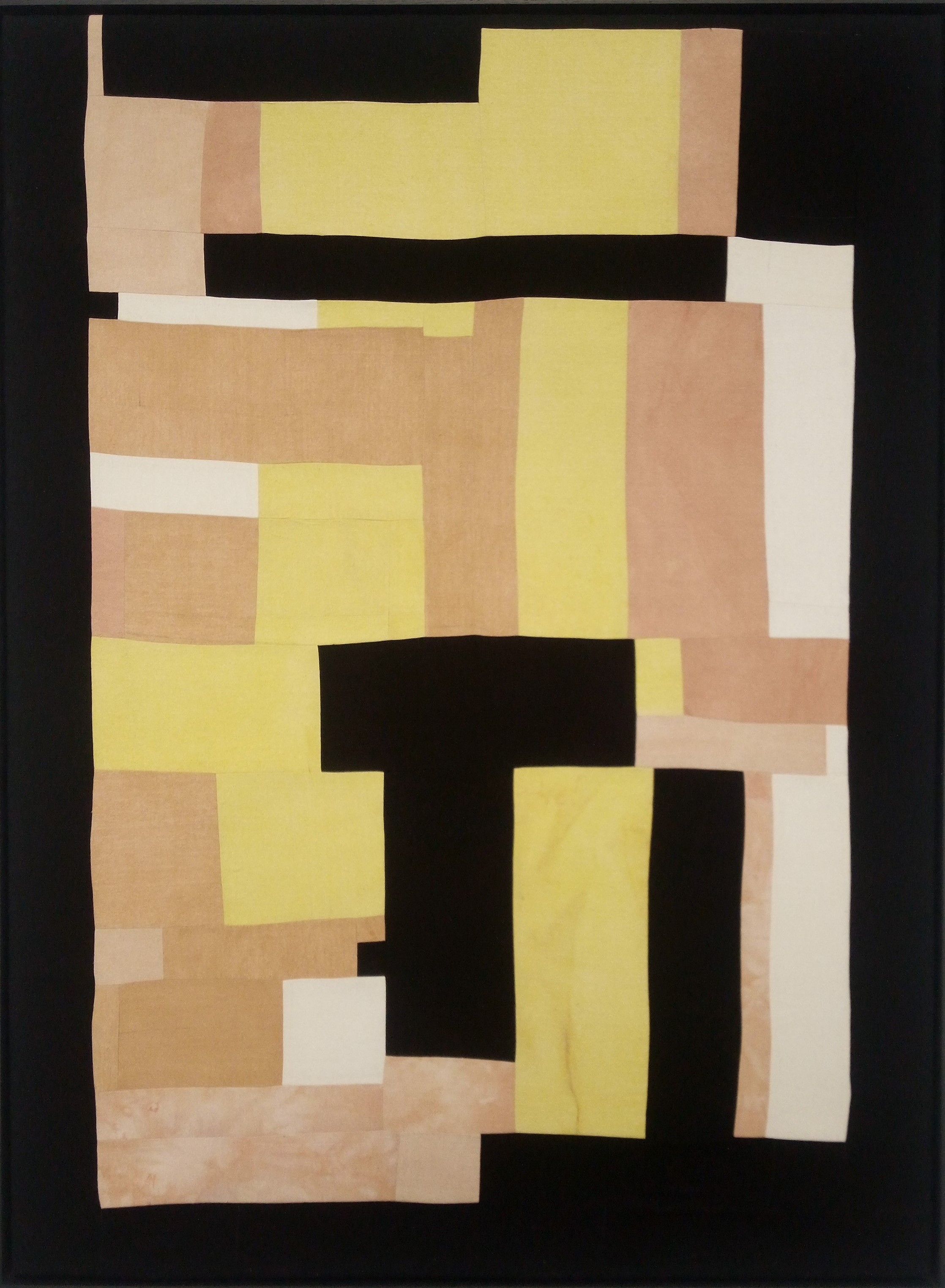 Yto Barrada, Untitled (Cosmos Yellow), 2022 Soie et teintures naturelles, 140,7 x 104,8 cm.        Photo : I.Ernst