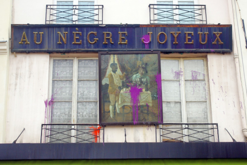 L'enseigne  "Au nègre joyeux" attaquée